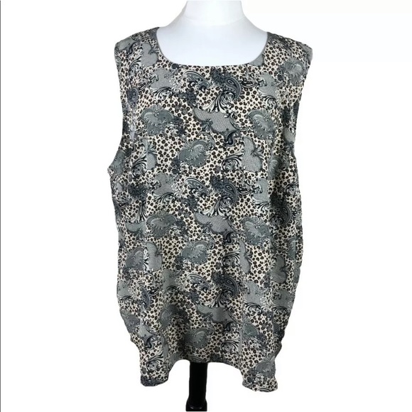 Maggie Barnes Tops - Maggie Barnes paisley animal print top Maggie Barnes Tops - Maggie Barnes paisley animal print top